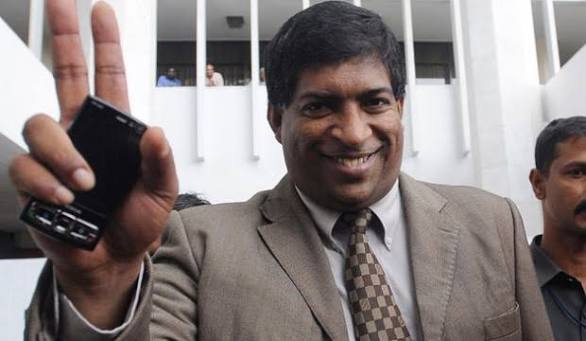රවී කරුණානායක අල්ලස් කොමිසමෙන් අත්අඩංගුවට